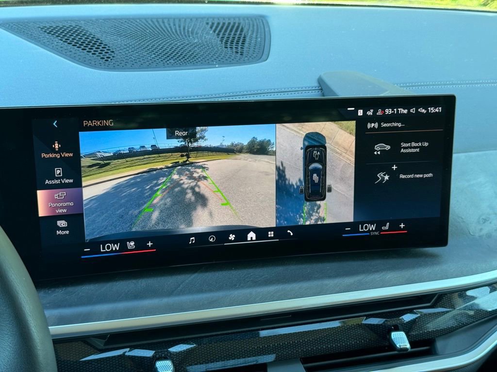 Used 2024 BMW X7 xDrive40i w/ Parking Assistance Package image 44