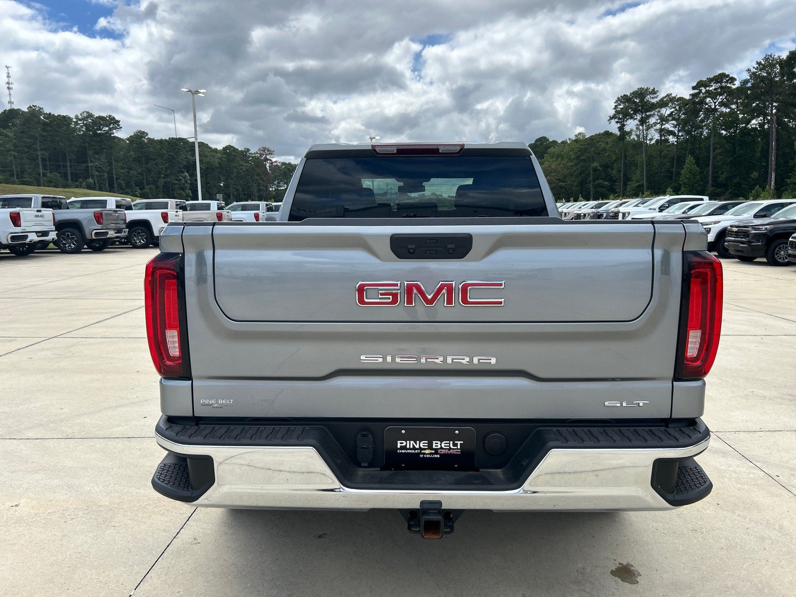 Used 2025 GMC Sierra 1500 SLT w/ SLT Premium Package AWD/4WD image 6