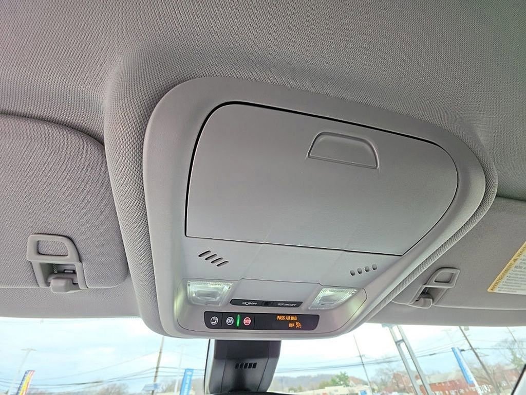 Used 2023 Chevrolet Equinox LT AWD/4WD image 21