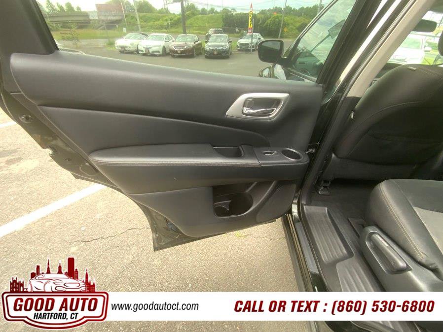 Used 2020 Nissan Pathfinder SV AWD/4WD image 8