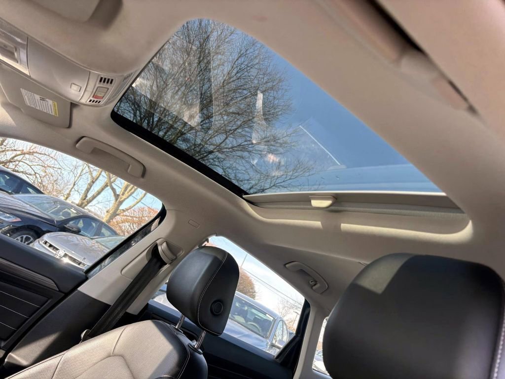 Used 2022 Volkswagen Jetta SEL image 25