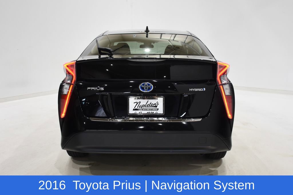 Used 2016 Toyota Prius Four image 5