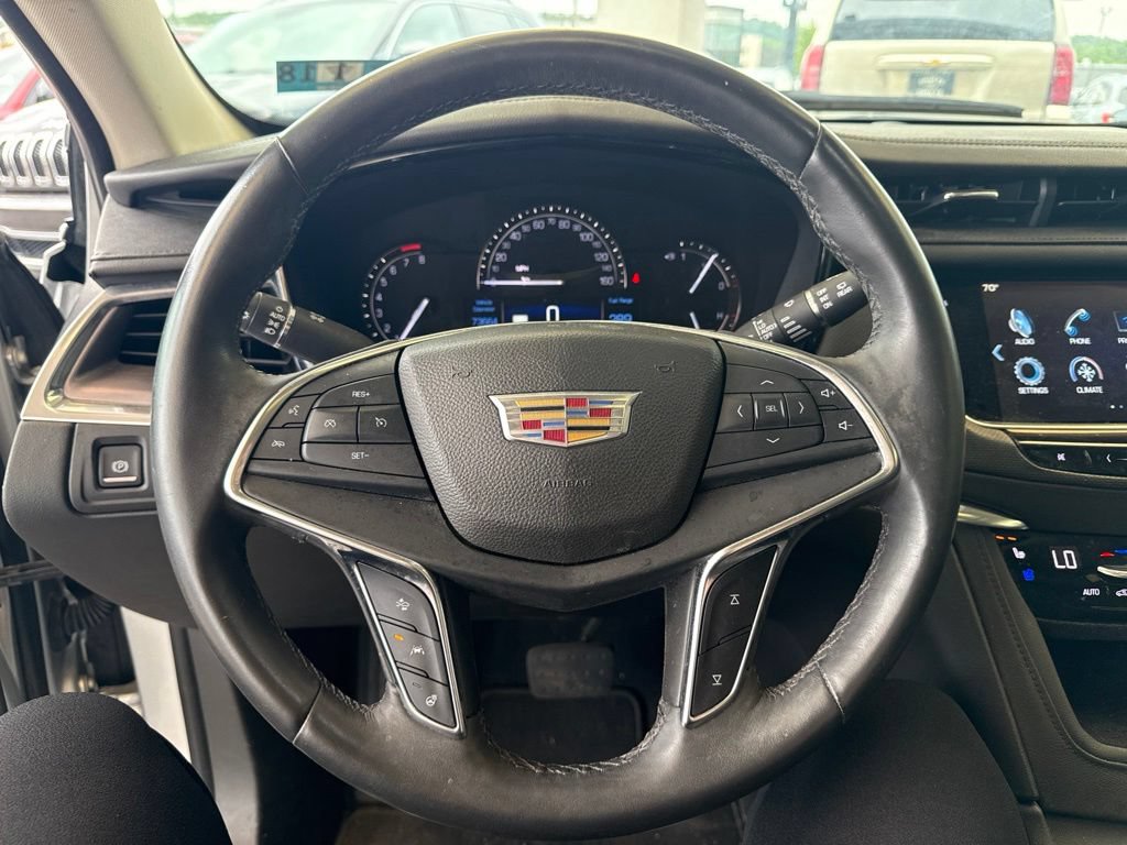 Used 2017 Cadillac XT5 Premium Luxury w/ Advanced Security Package AWD/4WD image 20
