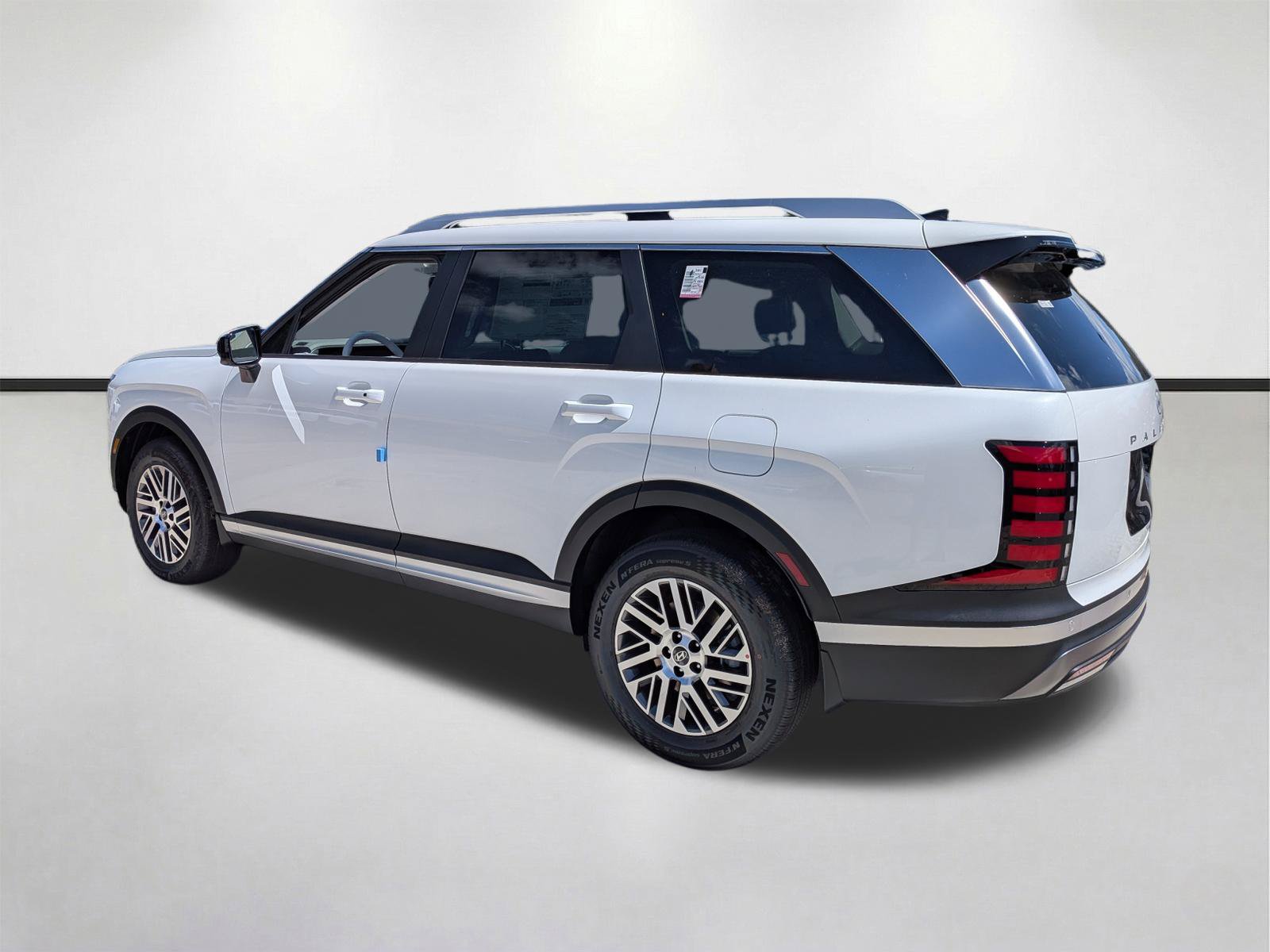 New 2026 Hyundai Palisade SEL Premium w/ Tow & Go Package FWD image 6
