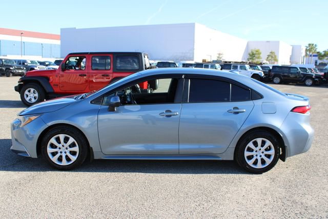 Used 2022 Toyota Corolla LE image 7