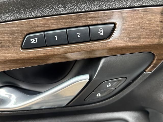 Used 2019 GMC Terrain Denali w/ Advanced Safety Package image 14