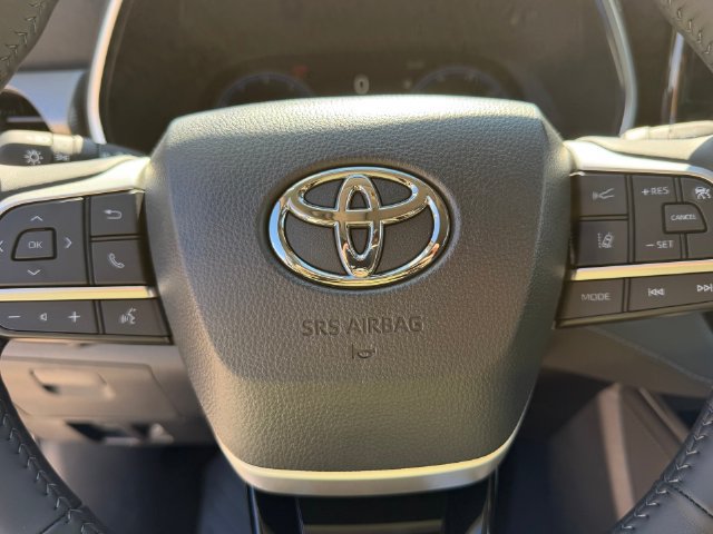 New 2026 Toyota Highlander Platinum AWD/4WD image 14