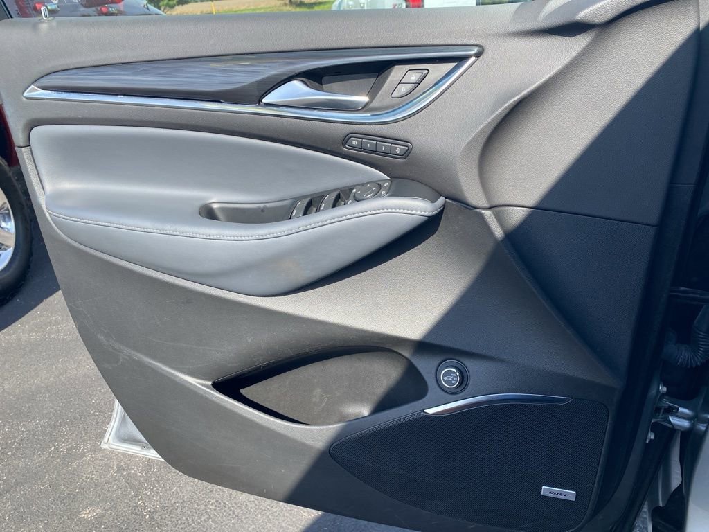 Used 2024 Buick Enclave Premium image 20