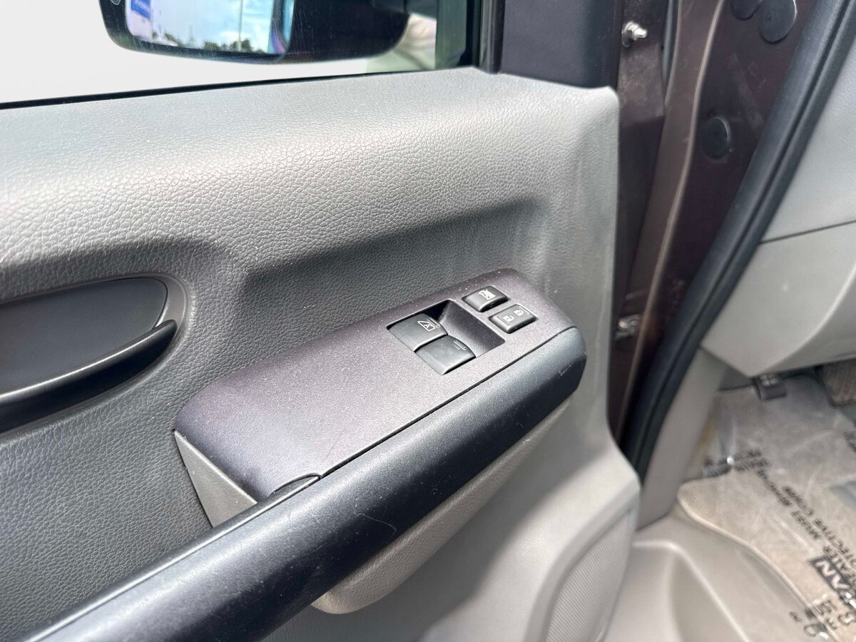 Used 2015 Nissan NV 3500 SV w/ Technology Package RWD image 16