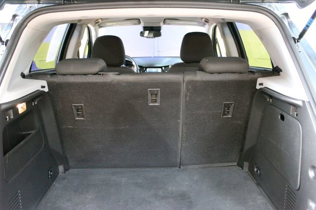 Used 2021 Chevrolet Trax LS w/ Tint and Cruise Package AWD/4WD image 15