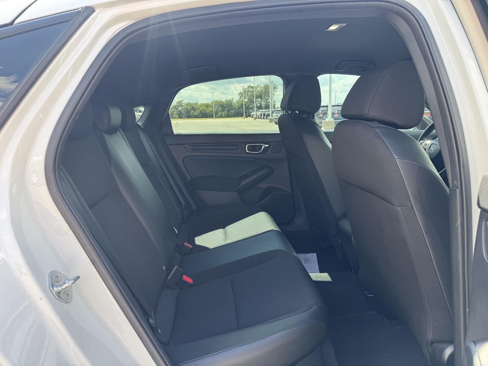 Used 2023 Honda Civic Sport image 25