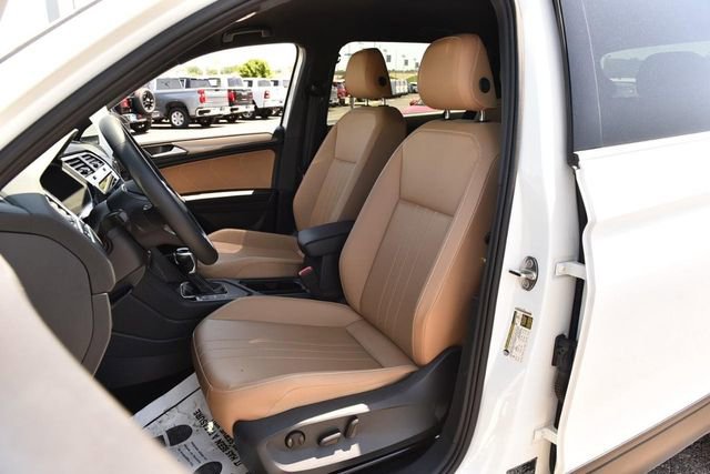 Used 2023 Volkswagen Tiguan SE FWD image 18