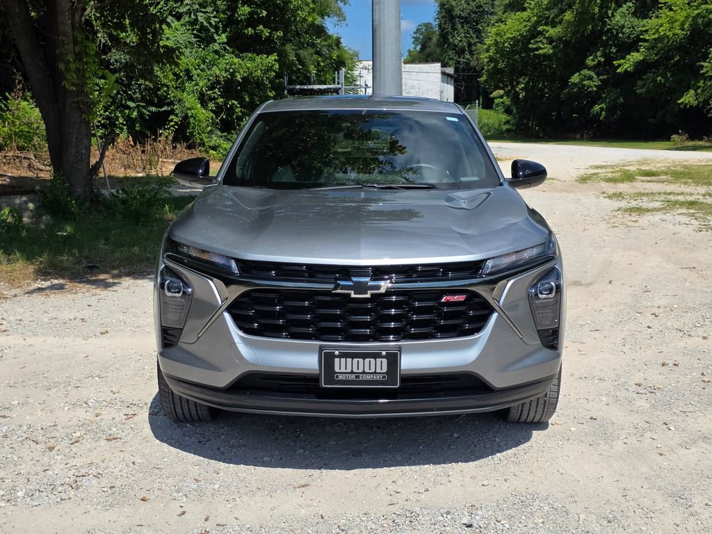 Used 2025 Chevrolet Trax RS w/ Sunroof Package FWD image 5
