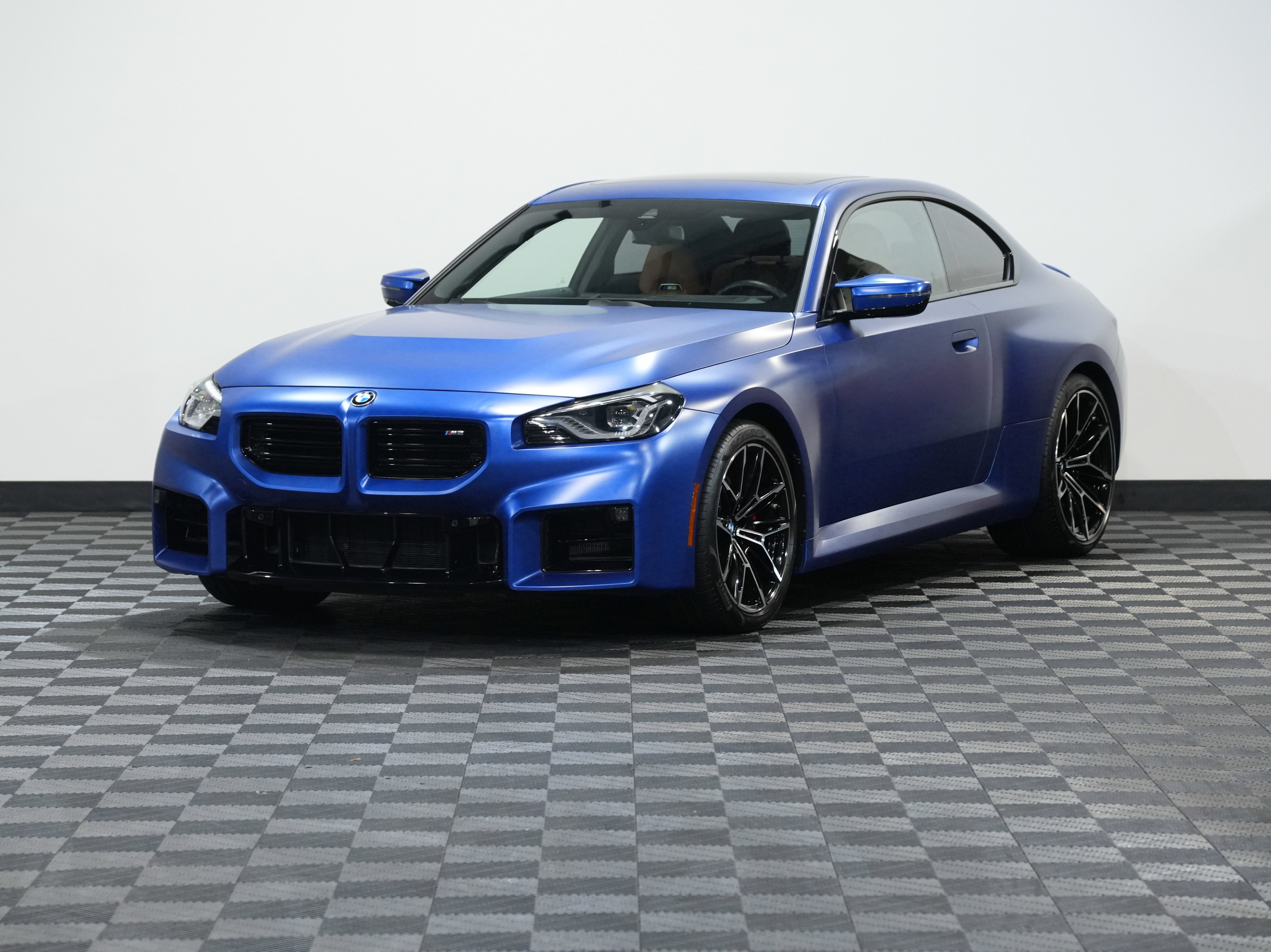 Used 2024 BMW M2 w/ Lighting Package image 3