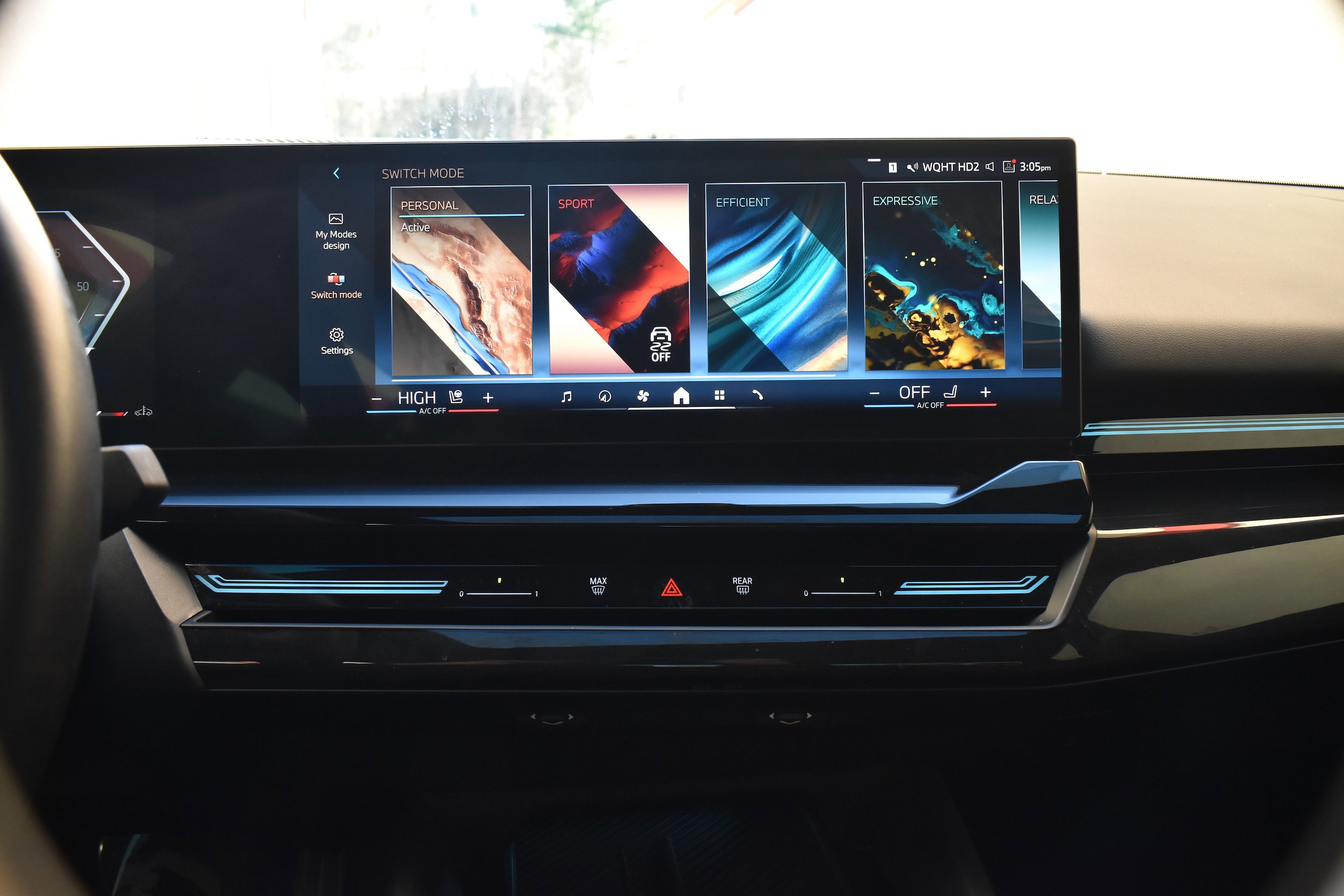 Used 2024 BMW 530i w/ M Sport Package image 34