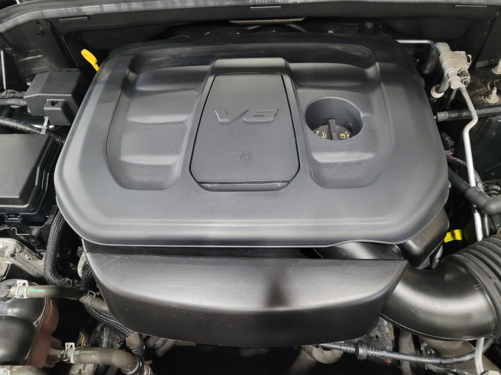 Used 2021 Jeep Grand Cherokee Laredo AWD/4WD image 30