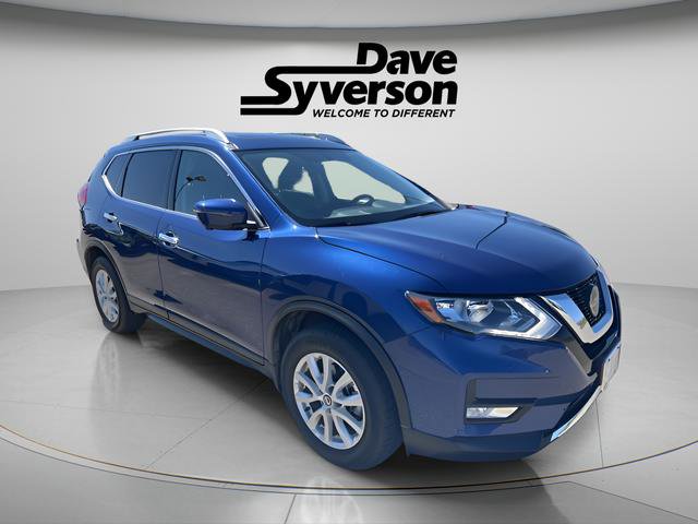 Used 2018 Nissan Rogue SV w/ Sun & Sound Touring Package AWD/4WD image 3