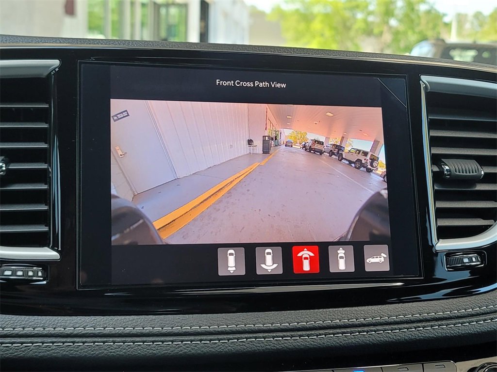 New 2025 Chrysler Pacifica Select image 17