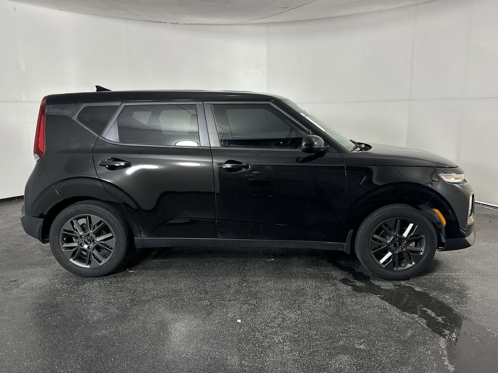 Used 2020 Kia Soul EX FWD image 9
