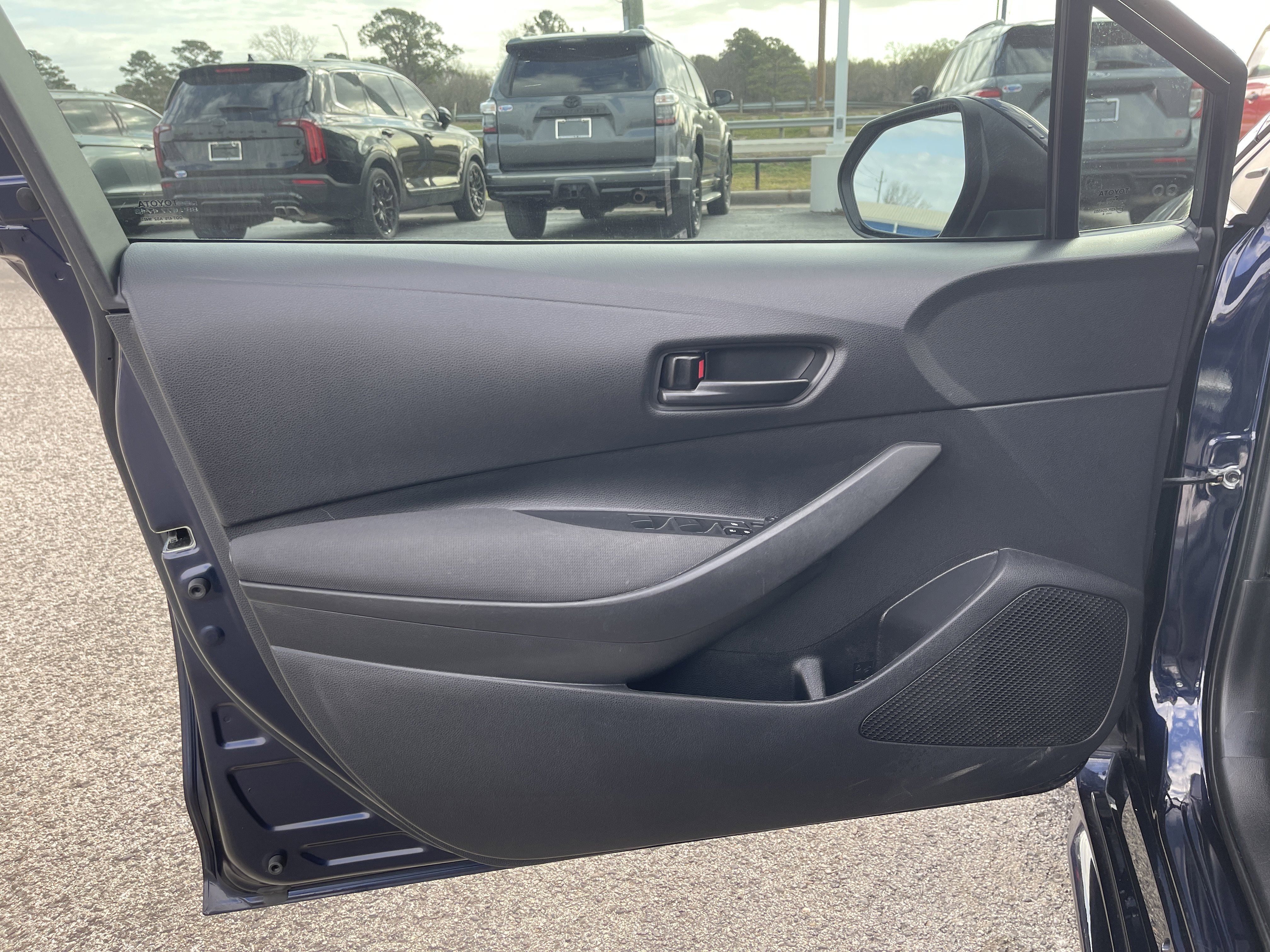 Used 2024 Toyota Corolla LE image 12