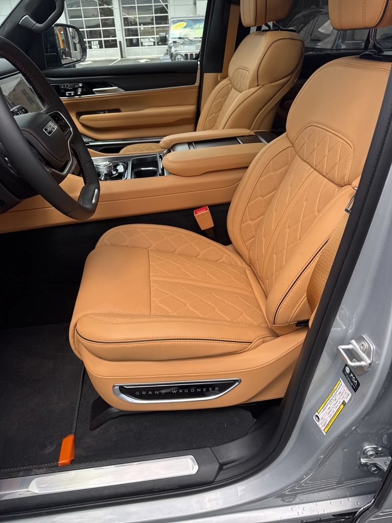 New 2026 Jeep Grand Wagoneer Summit AWD/4WD image 10