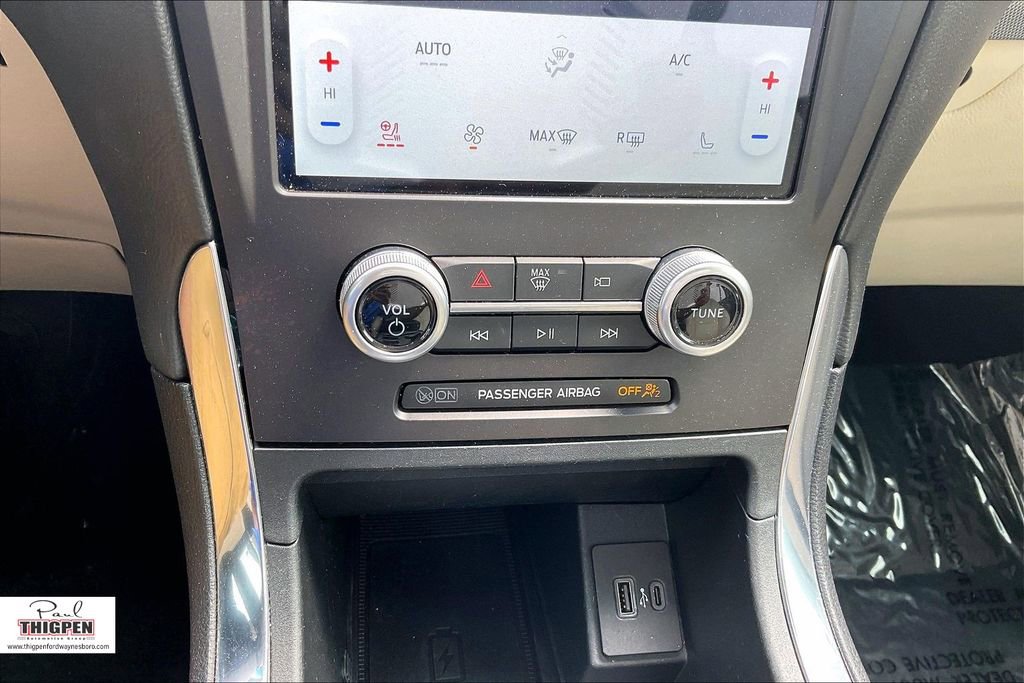 Certified 2021 Ford Edge Titanium image 30