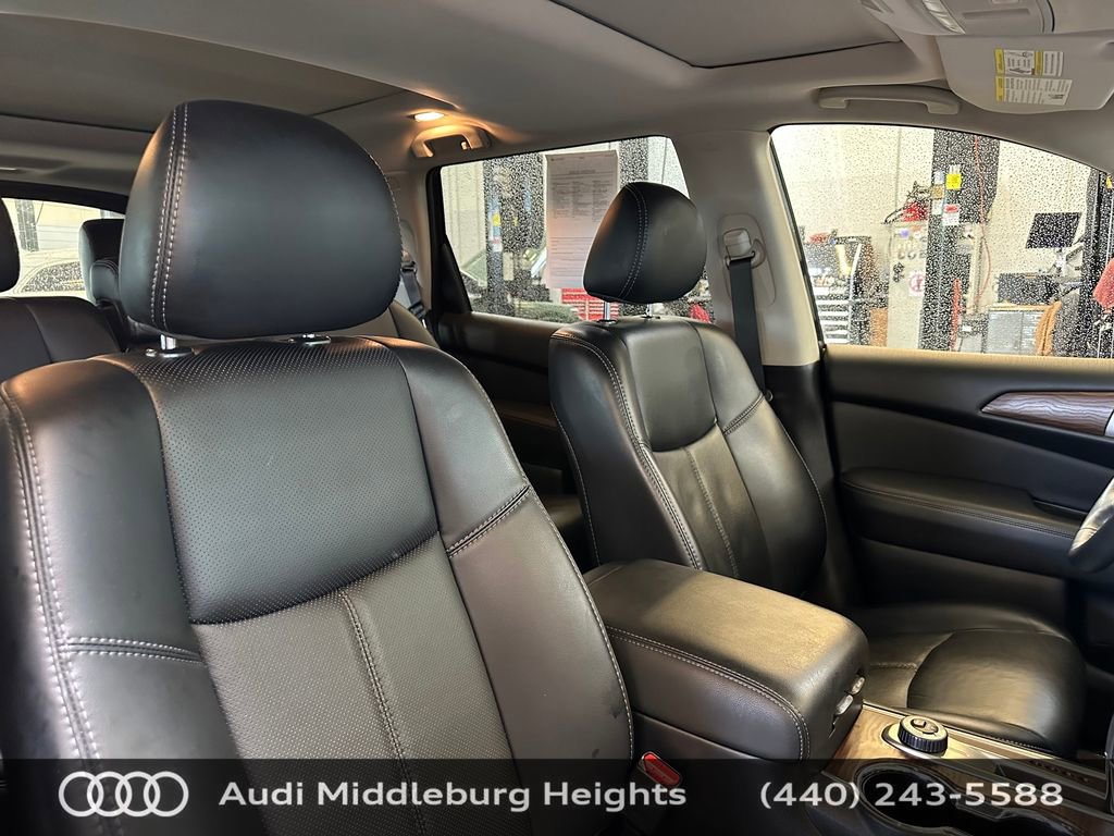 Used 2019 Nissan Pathfinder Platinum w/ Cargo Package AWD/4WD image 25