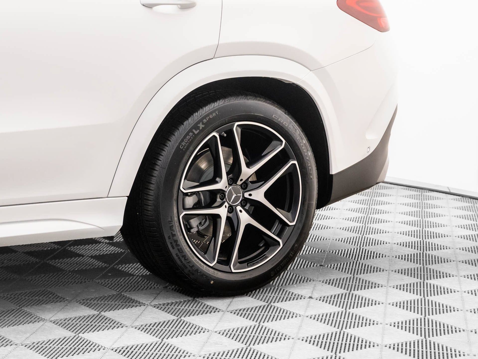 New 2026 Mercedes-Benz GLE 53 AMG 4MATIC Coupe image 35