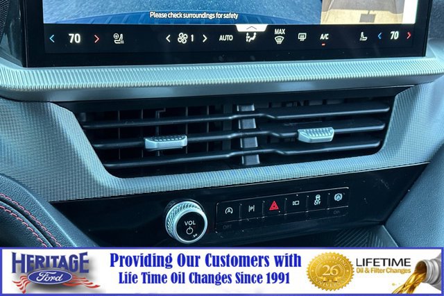 Used 2025 Ford Explorer ST-Line AWD/4WD image 22