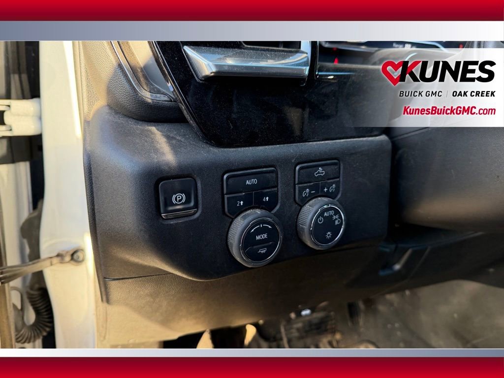 Used 2025 Chevrolet Silverado 1500 LT w/ Leather Package image 10