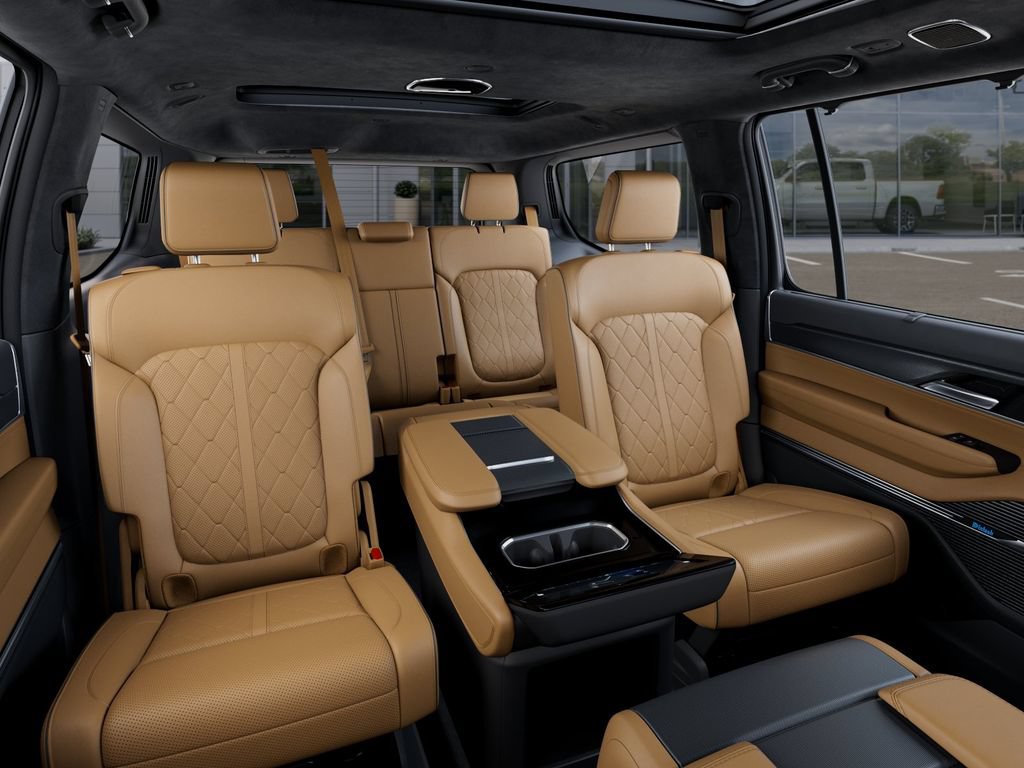 New 2026 Jeep Grand Wagoneer Summit AWD/4WD image 15