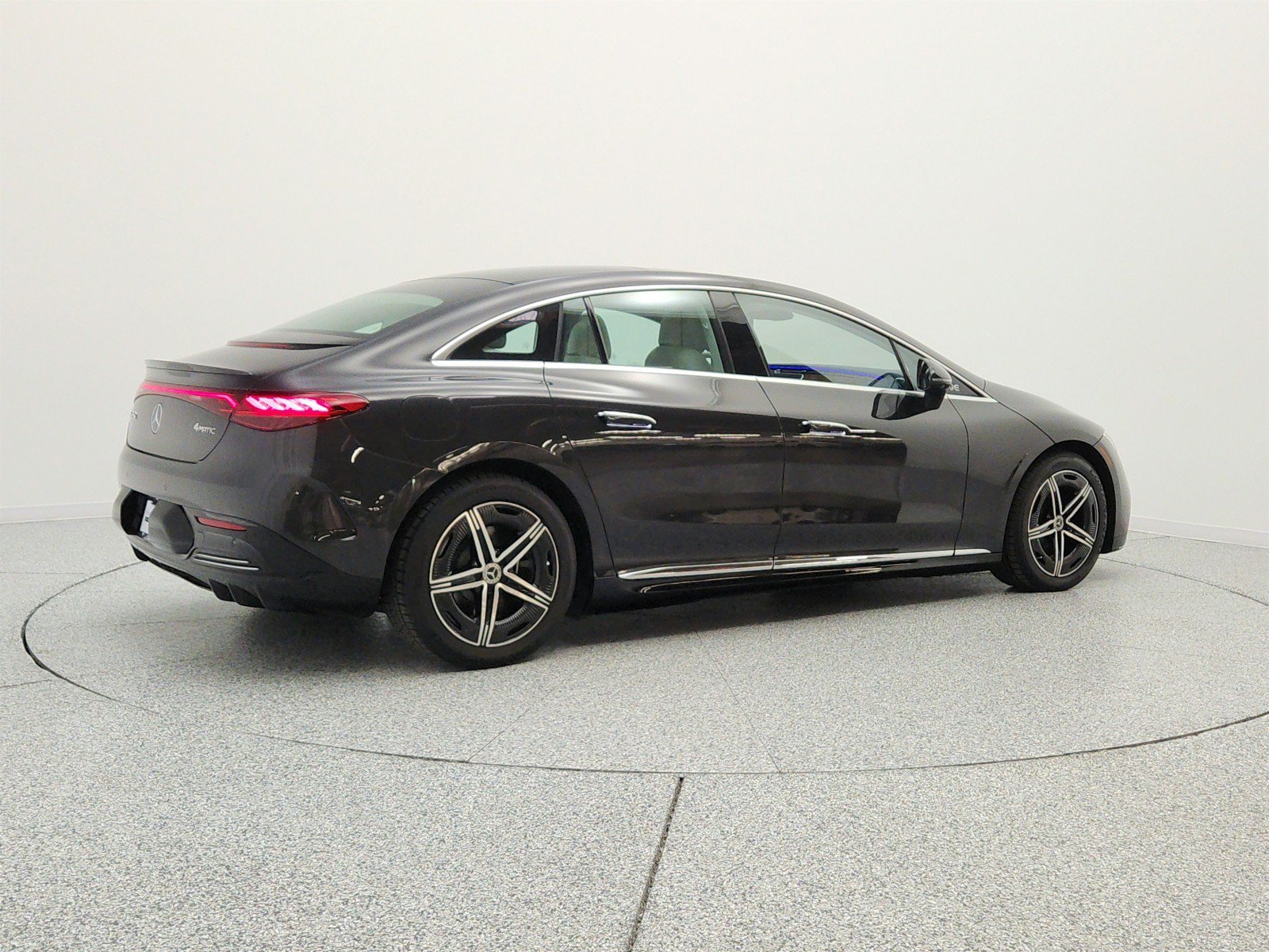 Used 2023 Mercedes-Benz EQE 350+ 4MATIC Sedan image 5