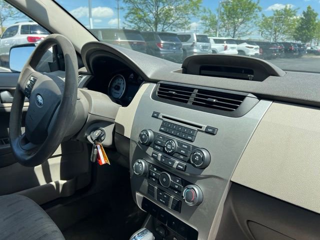 Used 2009 Ford Focus SE FWD image 29