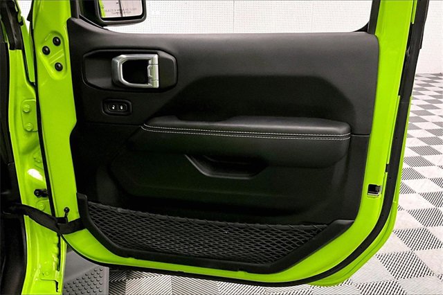 Used 2021 Jeep Wrangler Unlimited Sahara w/ Safety Group image 17