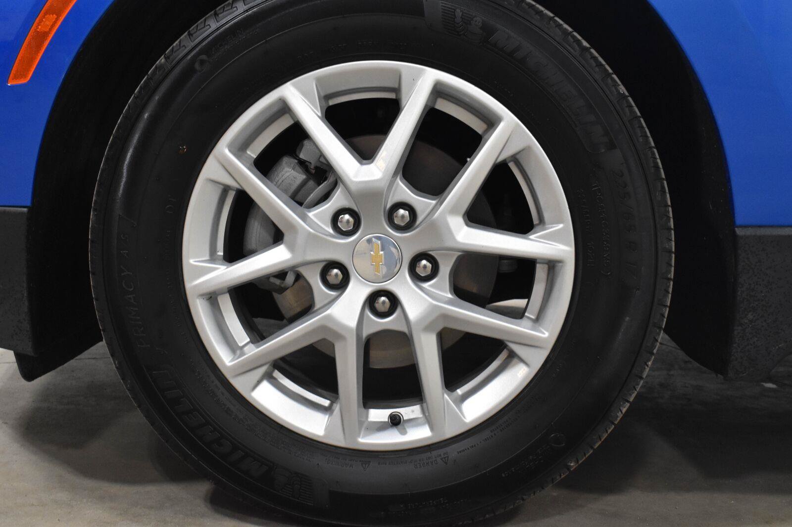 Used 2024 Chevrolet Equinox LT w/ LPO, Floor Liner Package FWD image 31