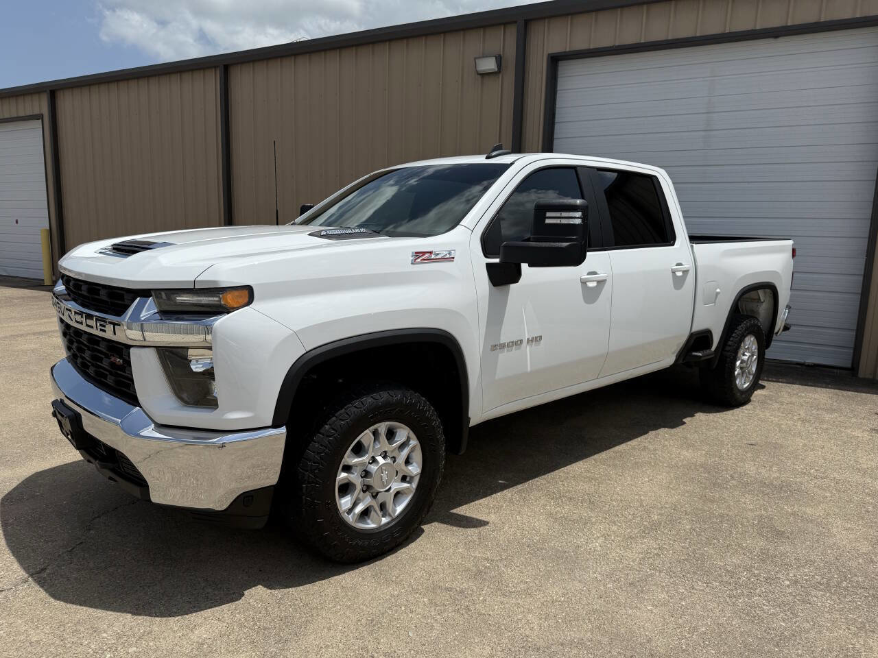 Used 2021 Chevrolet Silverado 2500 LT w/ Z71 Off-Road Package image 5
