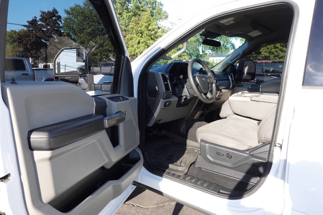 Used 2022 Ford F250 XLT w/ XLT Value Package image 11