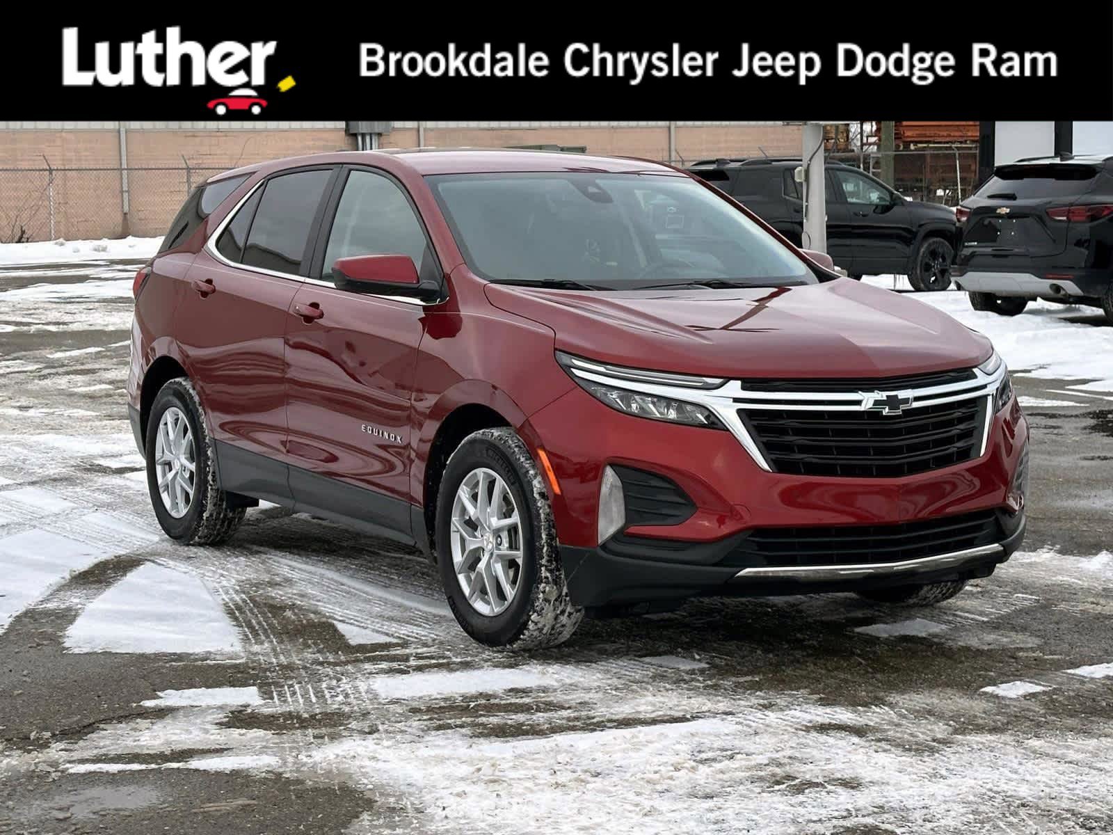 Used 2023 Chevrolet Equinox LT FWD image 1