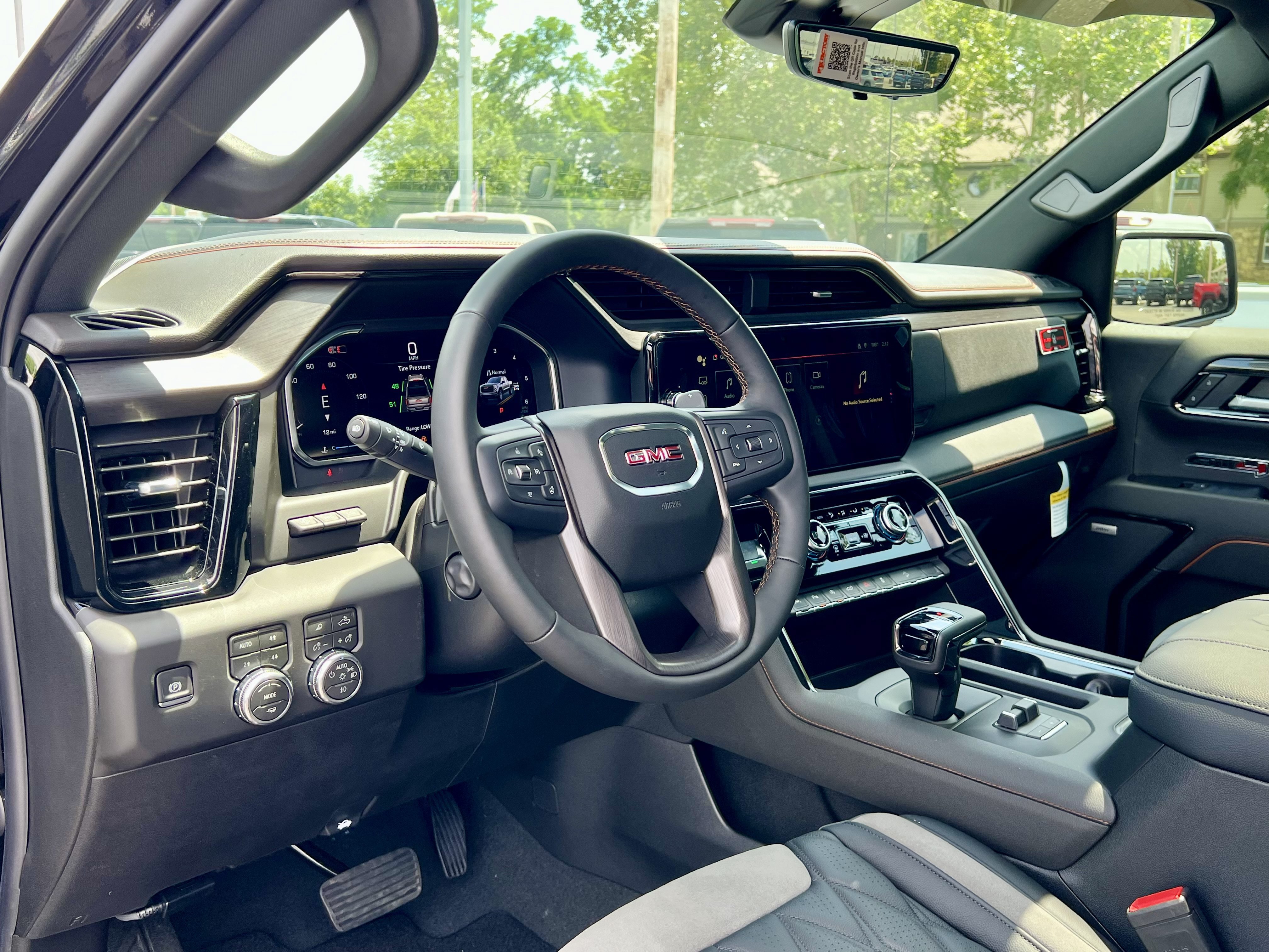 New 2026 GMC Sierra 1500 AT4 w/ AT4 Premium Package AWD/4WD image 41