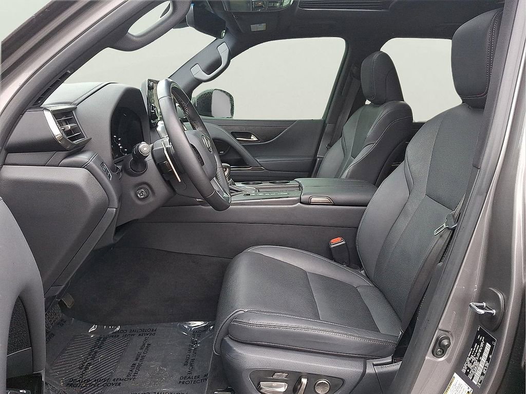 Used 2023 Lexus LX 600 4WD w/ Appearance Package image 25