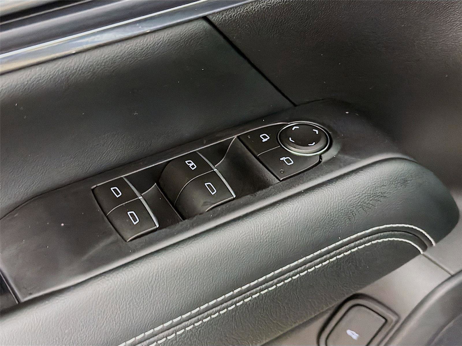 Used 2026 GMC Terrain Denali image 19