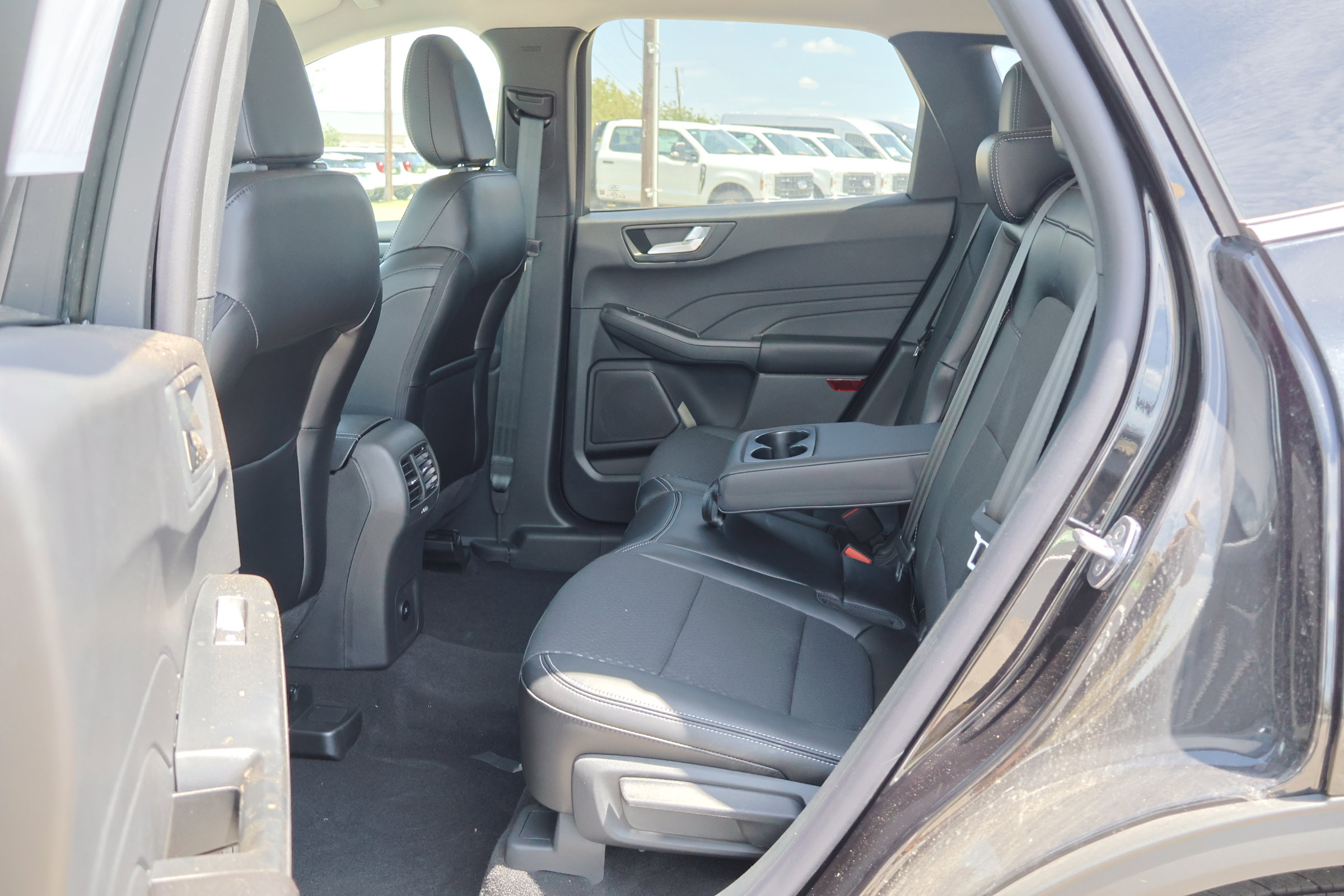 New 2025 Ford Escape SE image 33