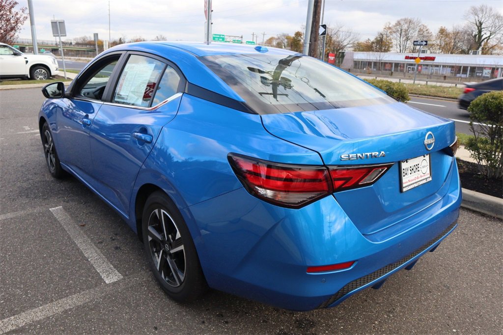 Certified 2025 Nissan Sentra SV image 8