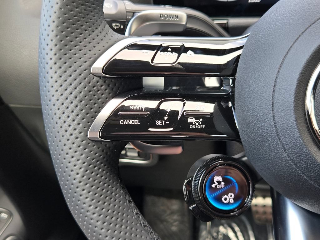 New 2026 Mercedes-Benz GLA 35 AMG 4MATIC image 23