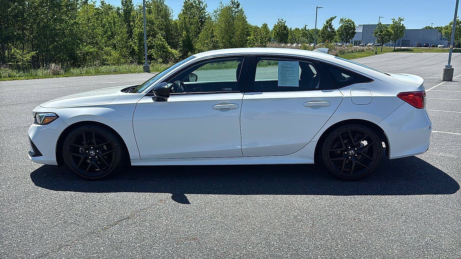 Used 2024 Honda Civic Sport image 12