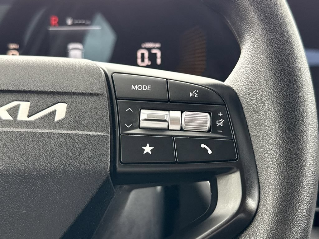 Used 2025 Kia K4 FWD image 28