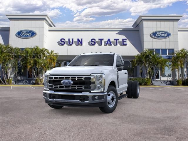 New 2025 Ford F350 XL w/ XL Chrome Package RWD image 4