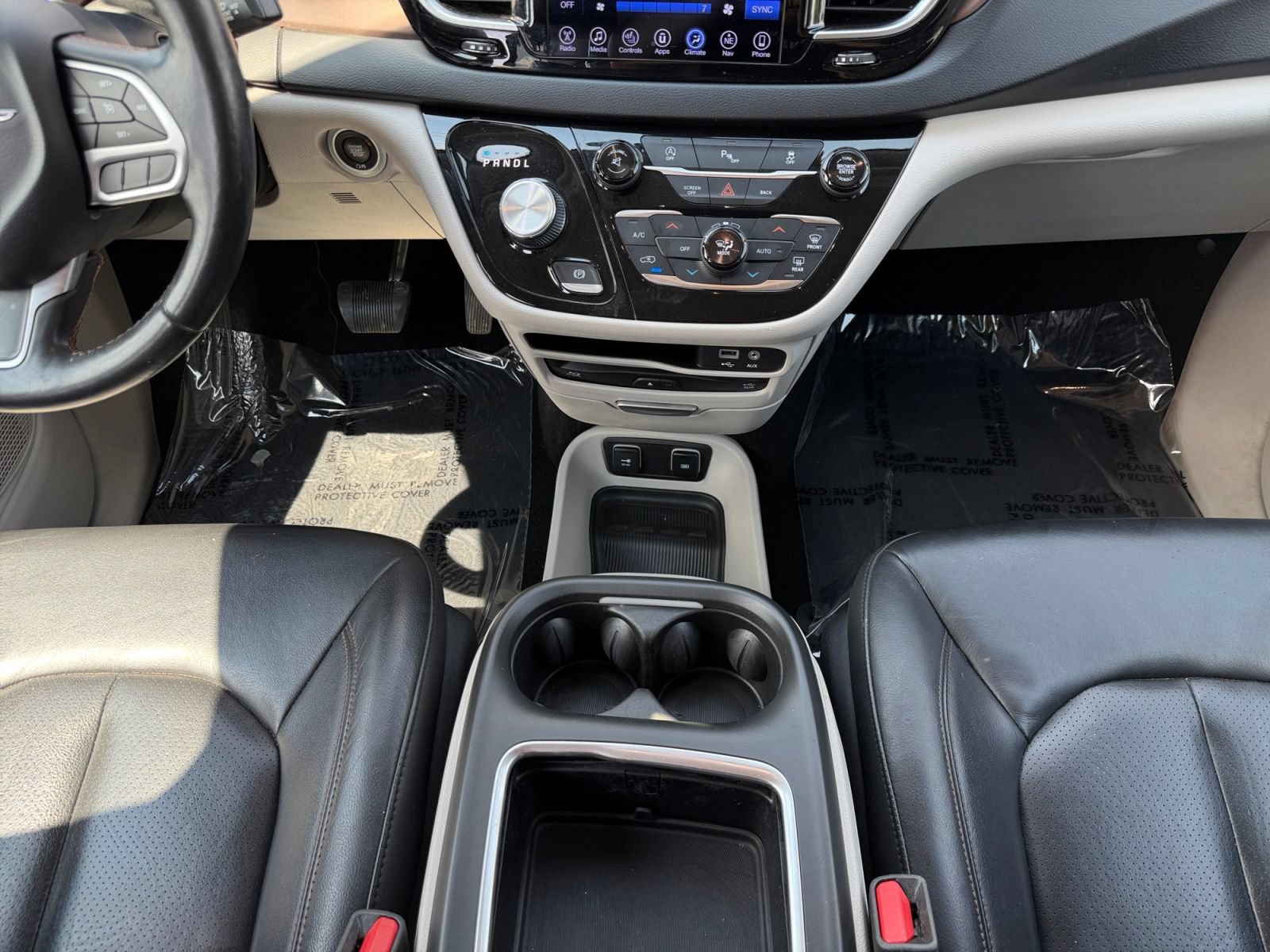 Used 2017 Chrysler Pacifica Touring-L Plus FWD image 13