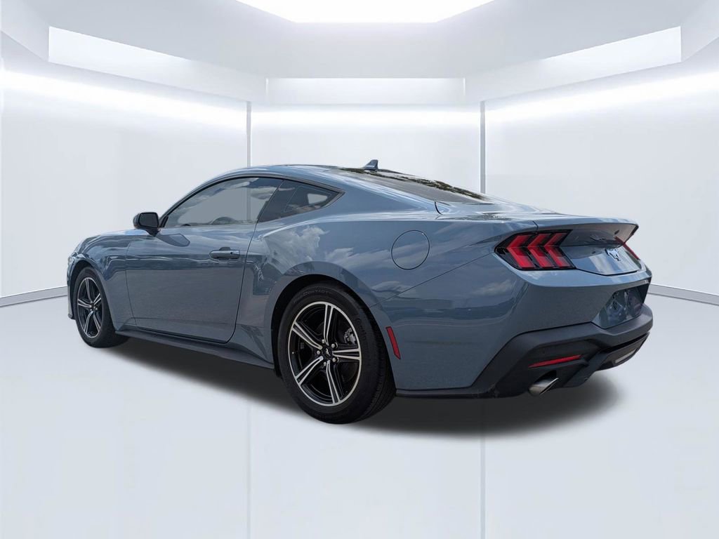 Used 2024 Ford Mustang Coupe RWD image 6