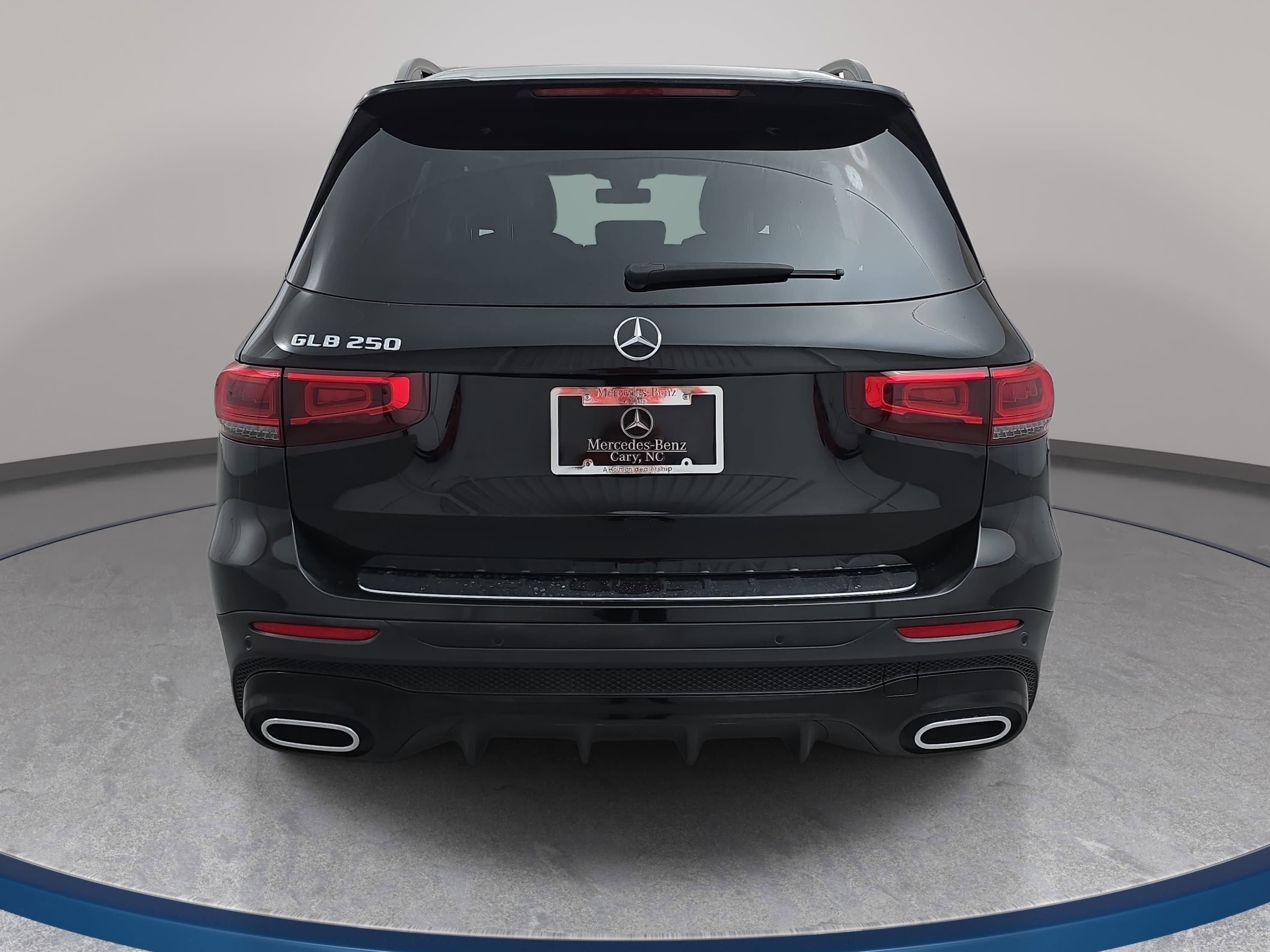 Certified 2023 Mercedes-Benz GLB 250 image 6